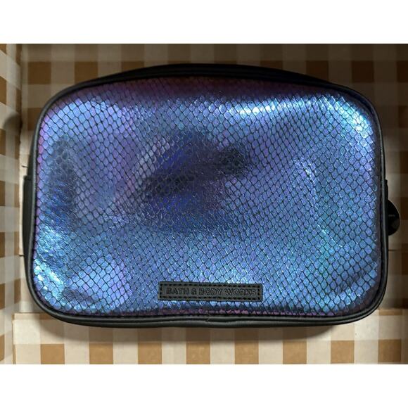 Bath & Body Works Disney Maleficent Iridescent Cosmetic Makeup Bag Dragon New - Picture 1 of 7
